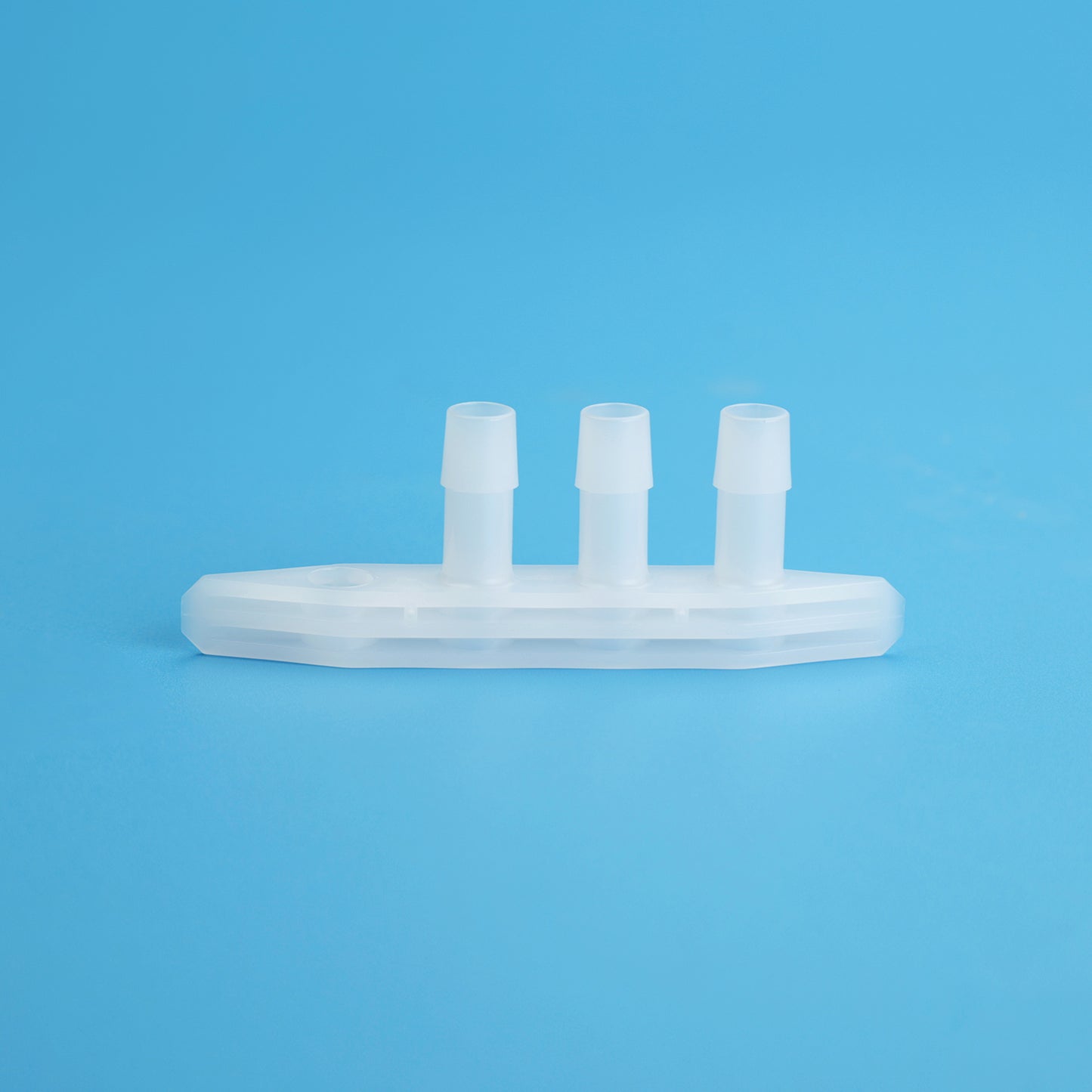 Pharmaceutical Boat Port Barbed, 4 Ports, Polyethylene/PE