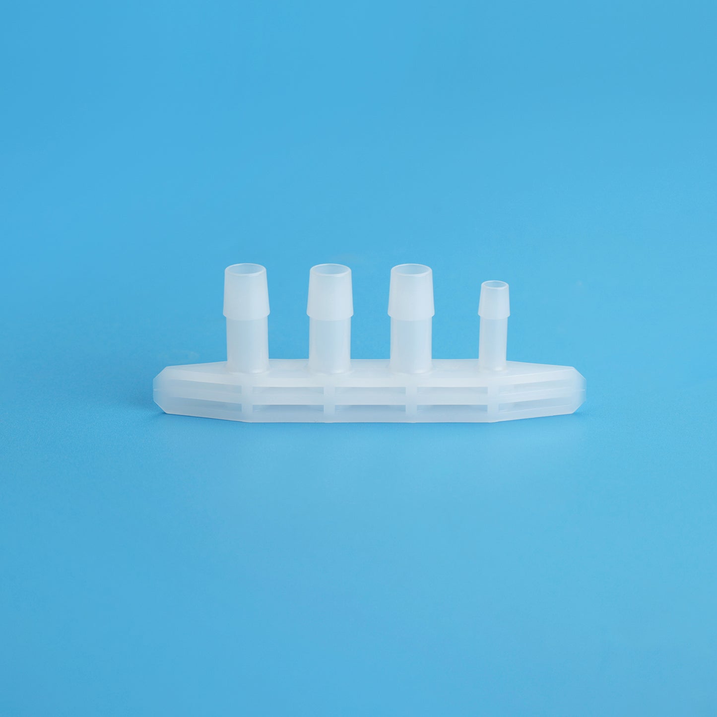 Pharmaceutical Boat Port Barbed, 4 Ports, Polyethylene/PE